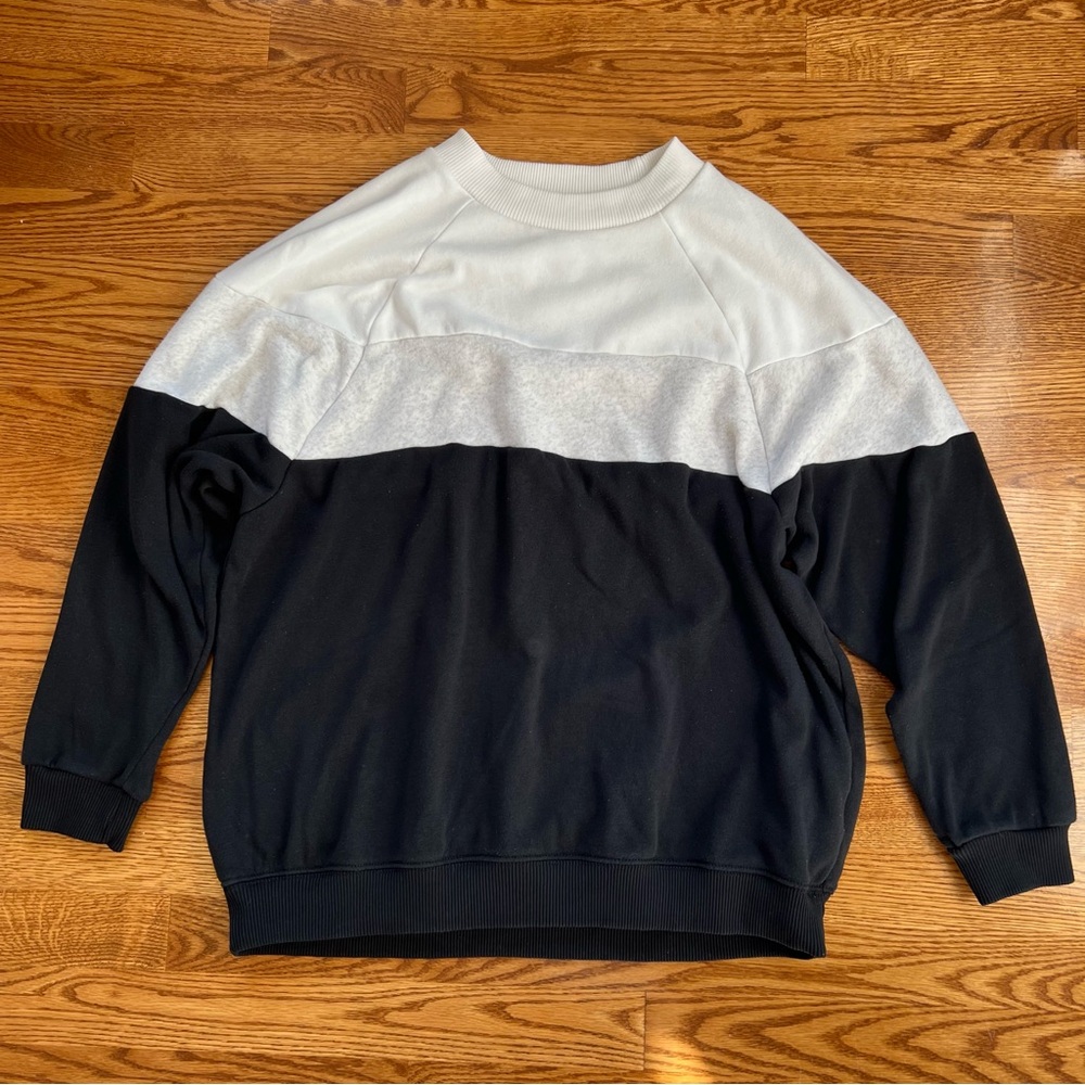 American Eagle Colourblock Crewneck Sweatshirt